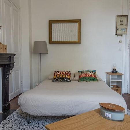 Appartamento Le Petit Cosy Angers Esterno foto